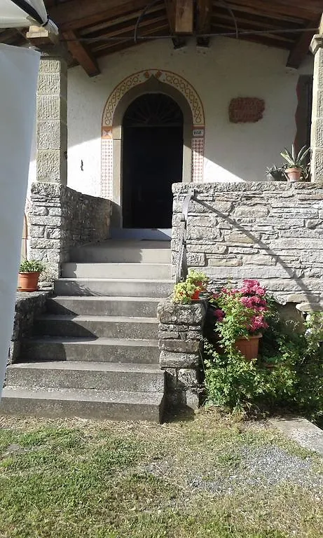Farm stay Agriturismo Brenzone Villa Firenzuola